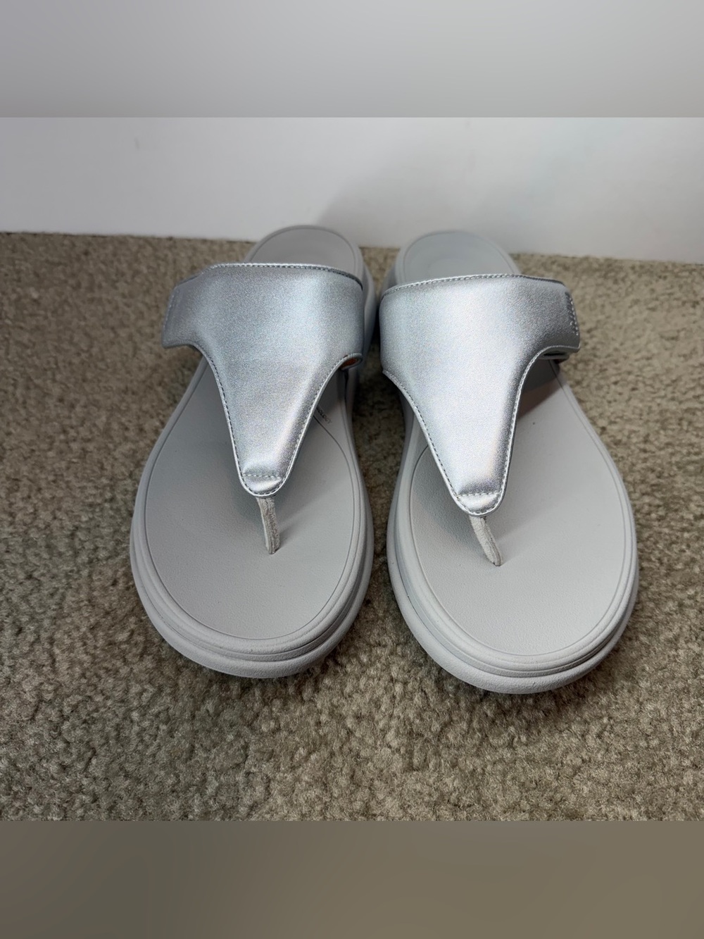 FitFlop F-Mode Go Silver Metallic Flatform Toe-Post Sandals Platform Flip Flop